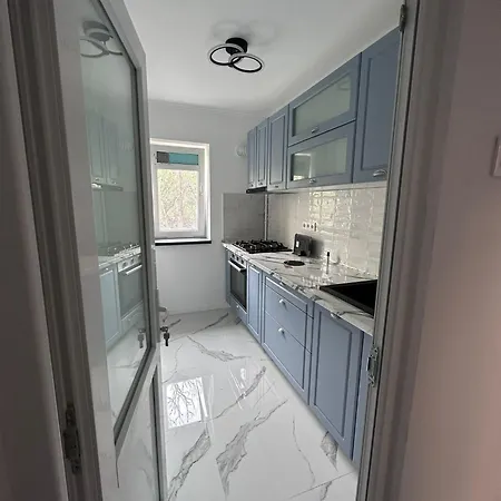 3 Dormitoare Trapezului *