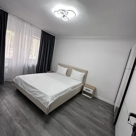 3 Dormitoare Trapezului * Bucarest